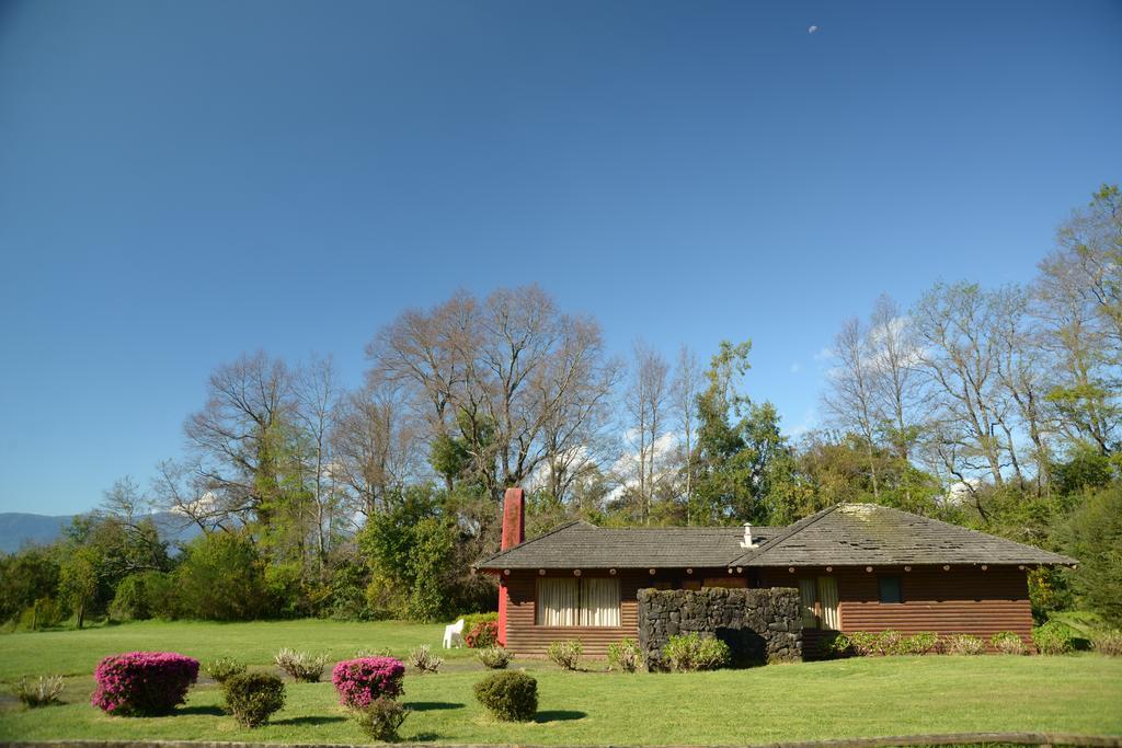 Cabanas Altos Del Lago Pucon Exterior photo